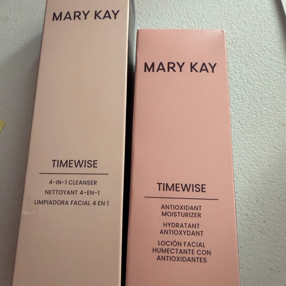 Mary Kay TimeWise Antioxidant Moisturizer - Light Pink Packaging
